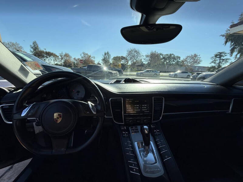2016 Porsche Panamera 4S
