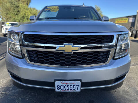 2017 Chevrolet Suburban LT
