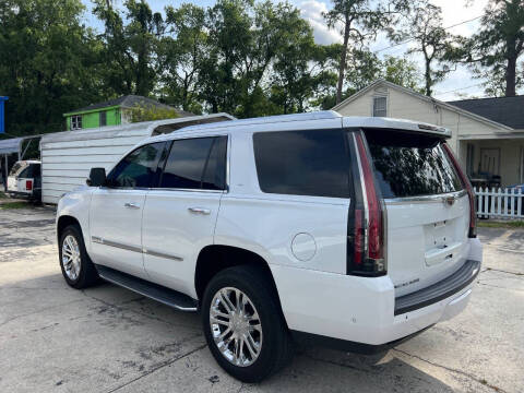 2017 Cadillac Escalade Standard
