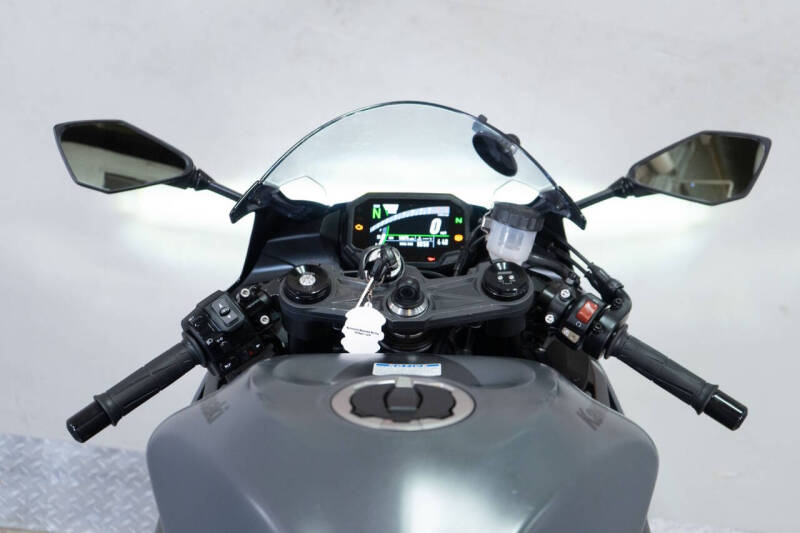 2025 Kawasaki Ninja ZX-6R ABS KRT Edition