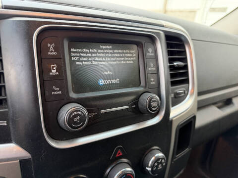 2015 RAM 1500 SLT