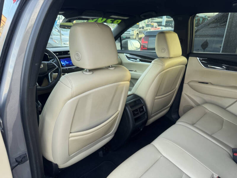 2017 Cadillac XT5