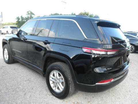 2023 Jeep Grand Cherokee Laredo