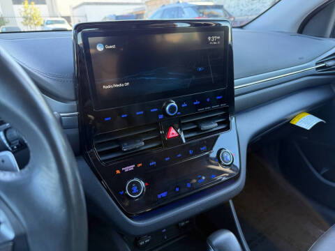 2022 Hyundai Ioniq Hybrid Limited