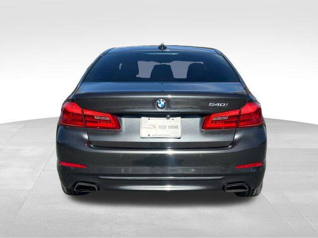 2019 BMW 5 Series 540i
