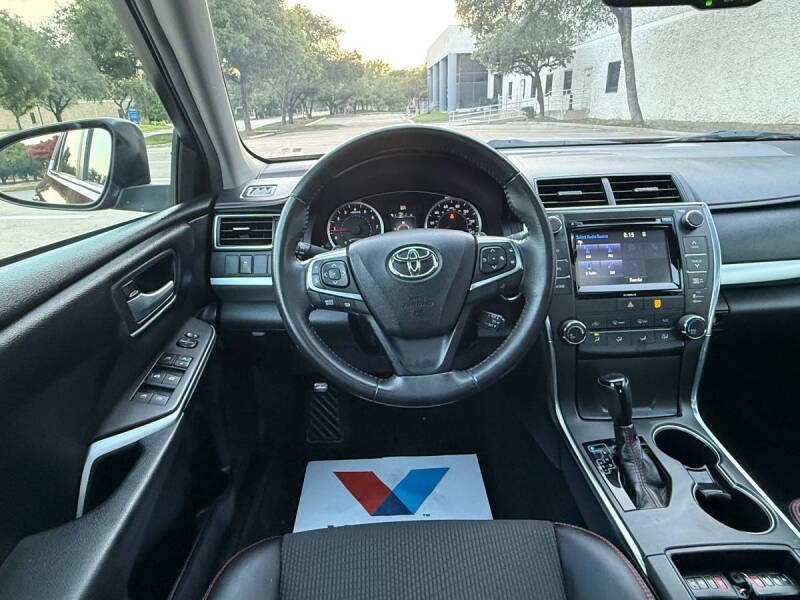 2017 Toyota Camry SE