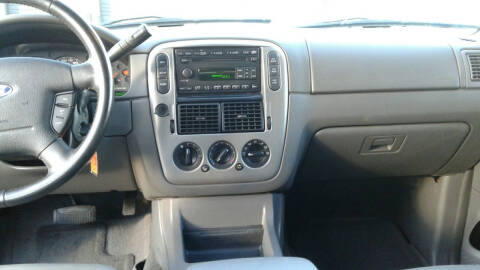 2005 Ford Explorer XLT