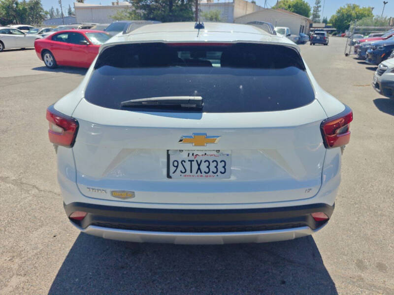 2025 Chevrolet Trax LT