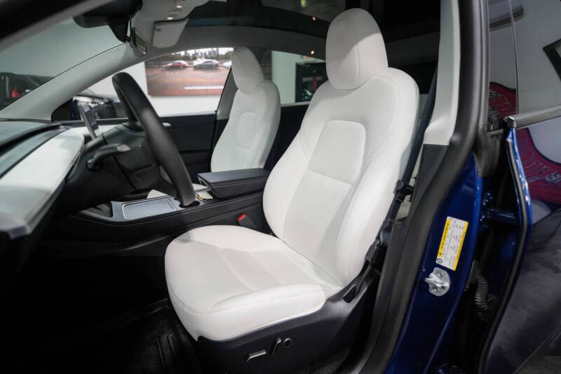 2024 Tesla Model Y Performance