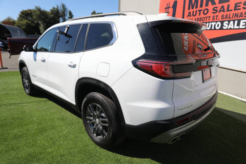 2025 GMC Acadia Elevation