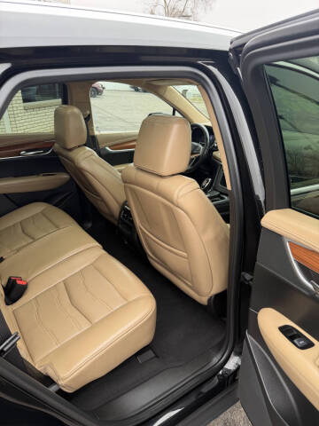 2017 Cadillac XT5 Platinum