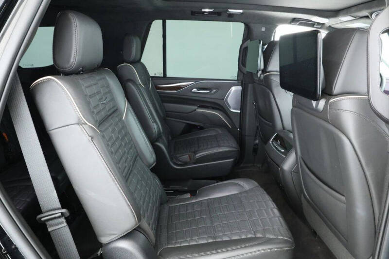 2022 Cadillac Escalade Premium Luxury Platinum