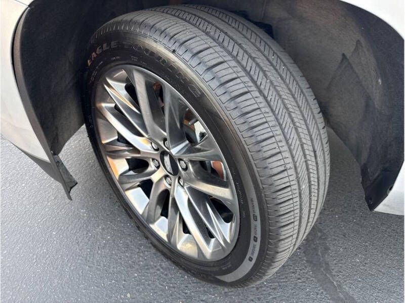 2019 Cadillac Escalade Luxury