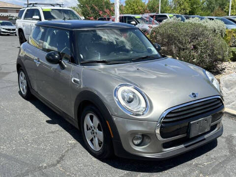 2017 MINI Hardtop 2 Door Cooper