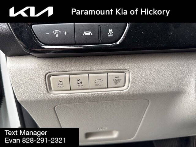 2024 Kia Carnival EX