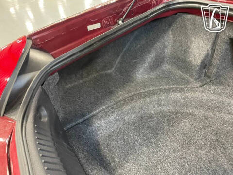 2004 Ford Thunderbird Deluxe