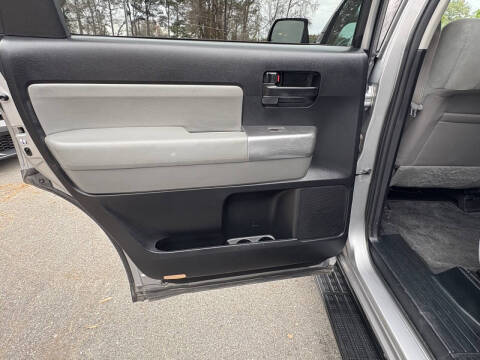 2019 Toyota Sequoia SR5