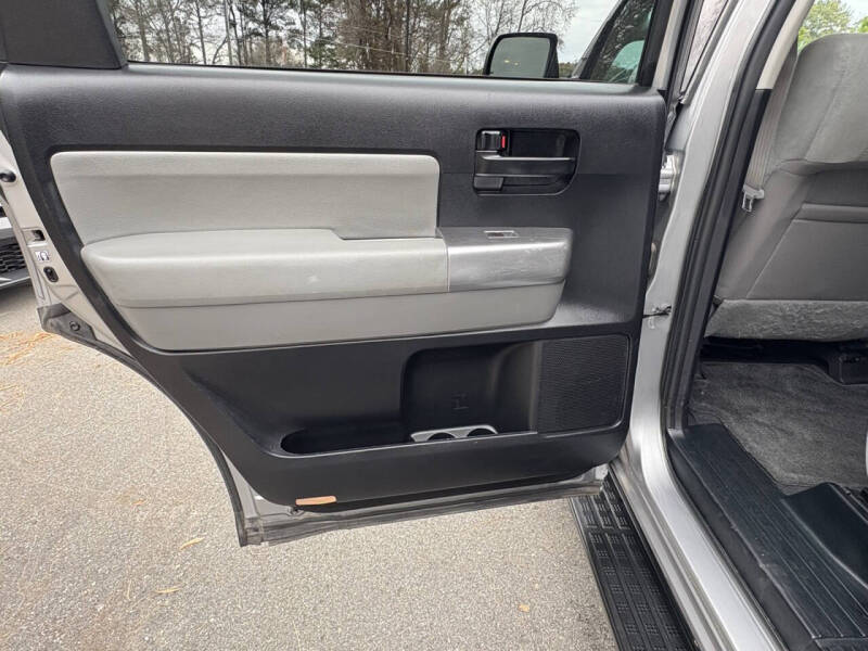 2019 Toyota Sequoia SR5