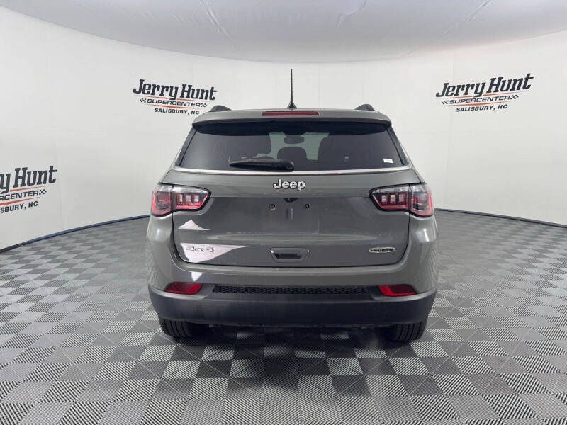 2023 Jeep Compass Latitude Lux
