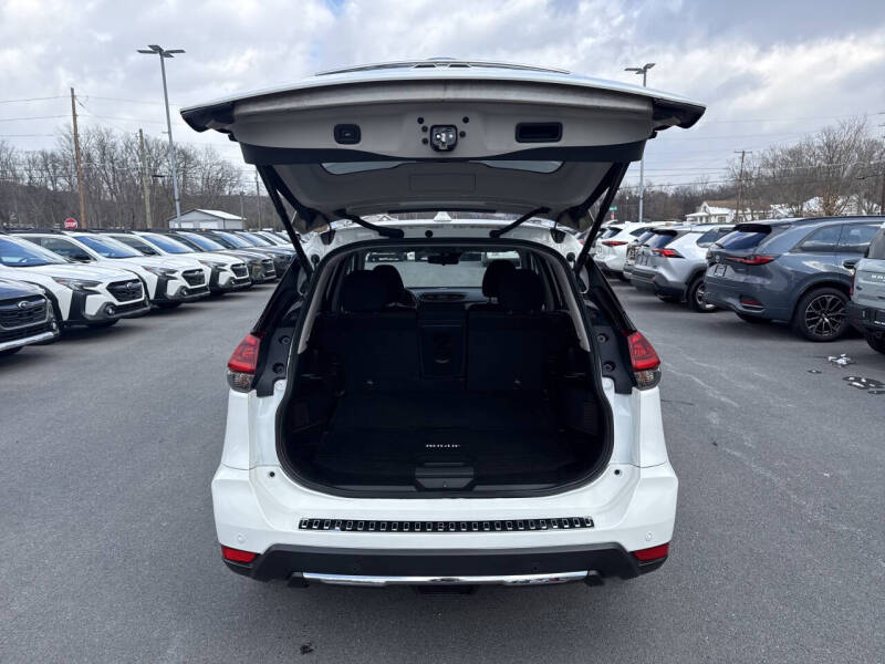 2020 Nissan Rogue SV