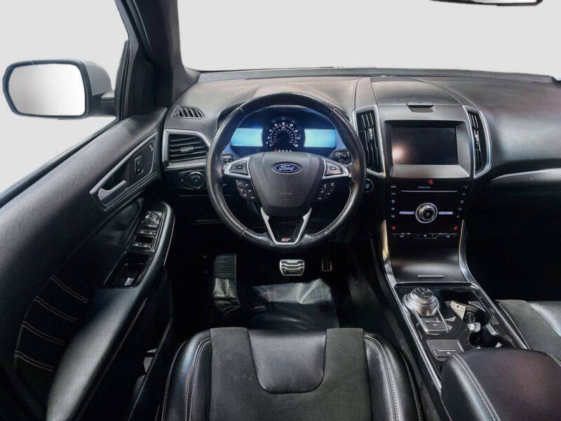 2019 Ford Edge ST