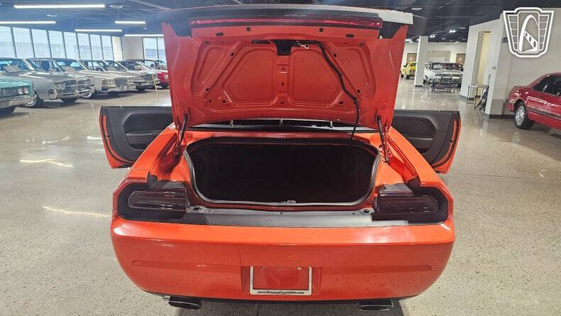 2009 Dodge Challenger SRT8