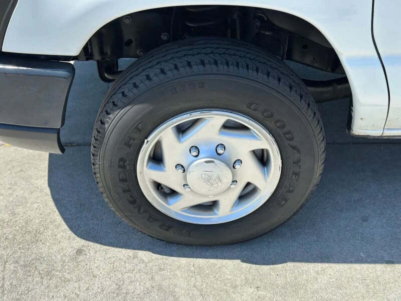 2013 Ford E-Series E-150