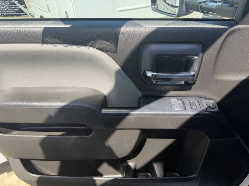 2023 Chevrolet Silverado 5500HD