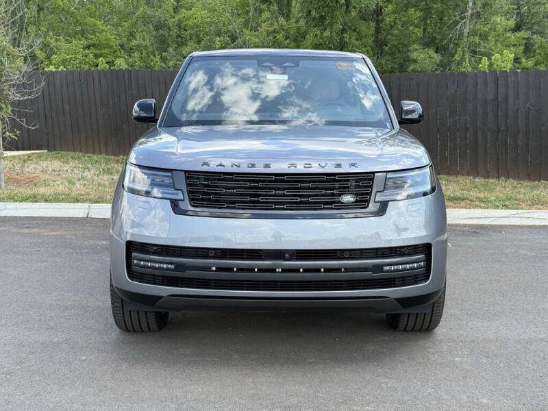 2025 Land Rover Range Rover P550e SE