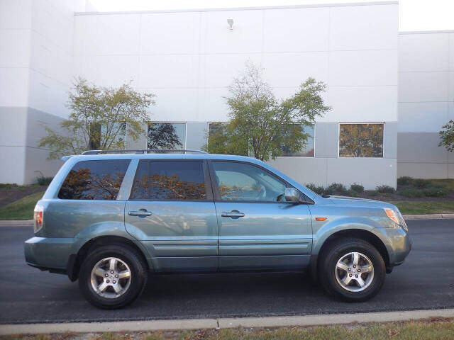 2007 Honda Pilot for sale at Genuine Motors in Schaumburg, IL