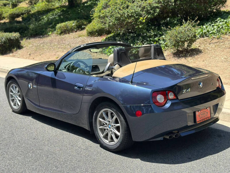 2005 BMW Z4 2.5i