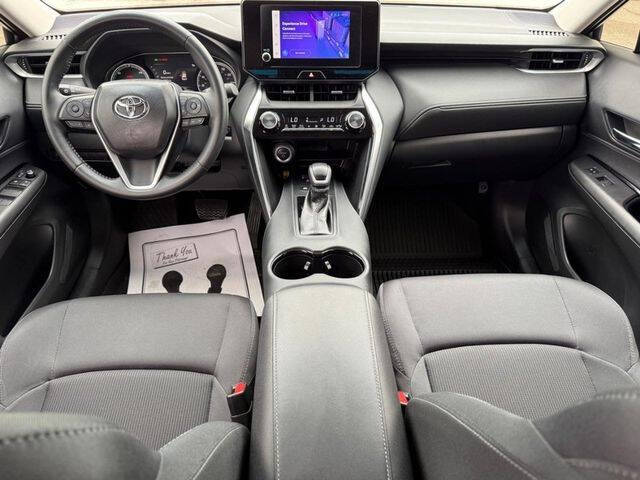 2023 Toyota Venza LE