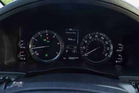 2018 Lexus LX 570 Three-Row