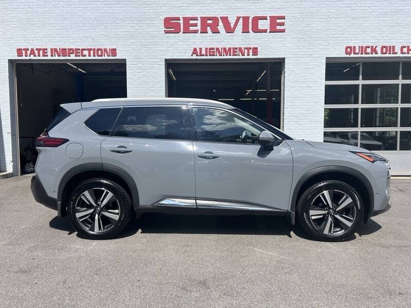 2023 Nissan Rogue SL