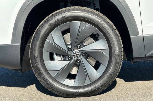 2026 Volkswagen Taos S