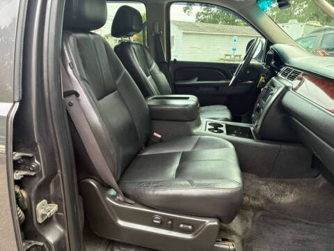 2011 GMC Yukon XL SLT