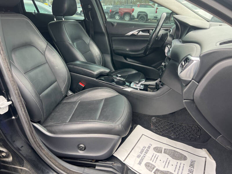 2017 Infiniti QX30