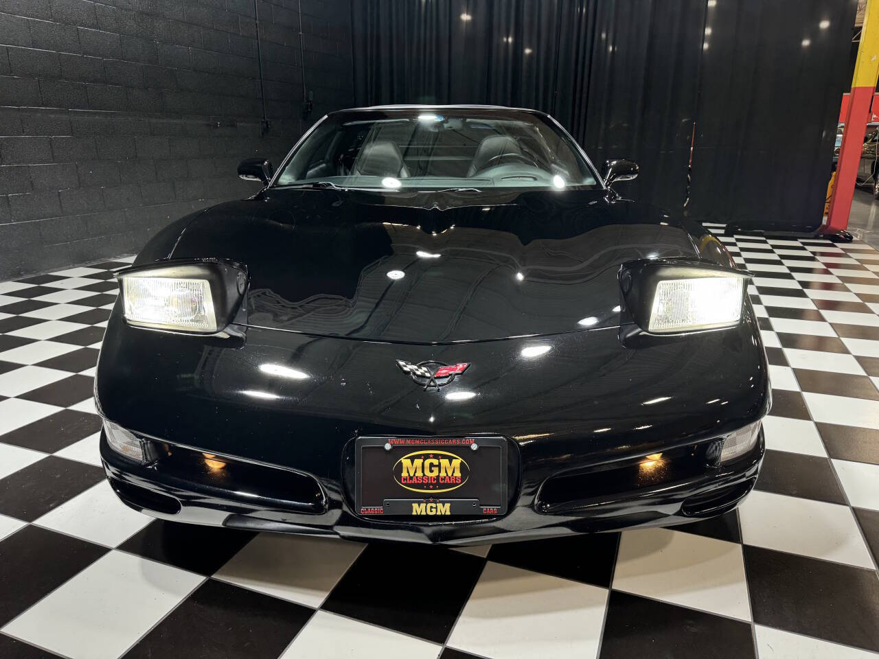 2001 Chevrolet Corvette 17