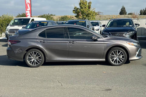 2024 Toyota Camry Hybrid XLE