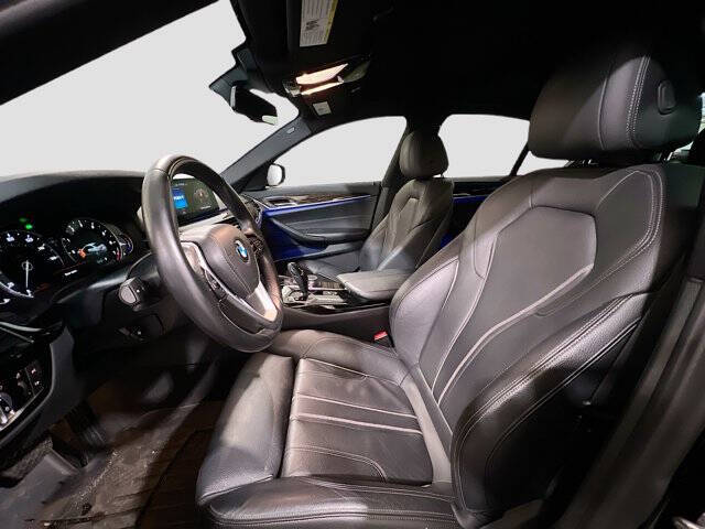 2018 BMW 5 Series 540i