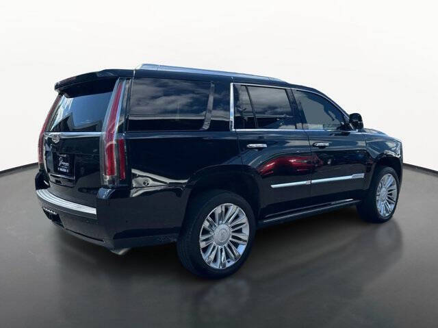 2017 Cadillac Escalade Platinum