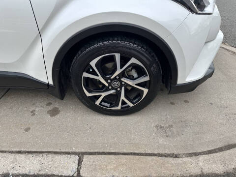 2018 Toyota C-HR XLE Premium