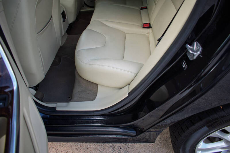 2015 Volvo XC60 3.2 Platinum