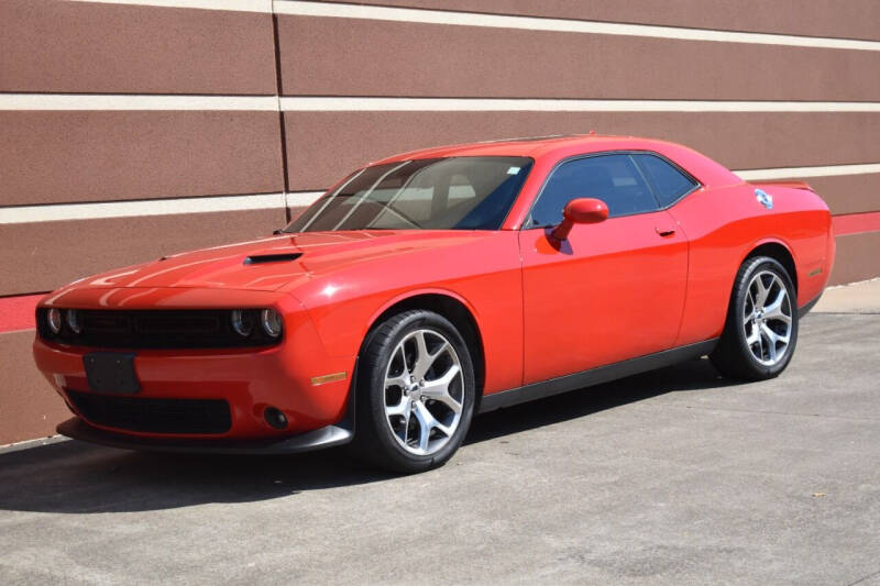 2016 Dodge Challenger SXT Plus