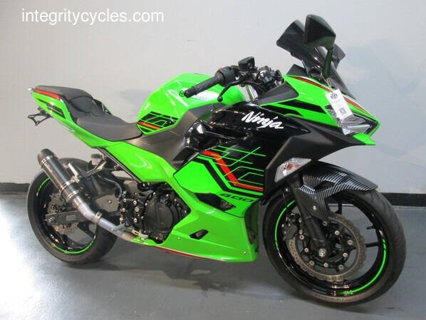 2023 Kawasaki Ninja 400 KRT Edition