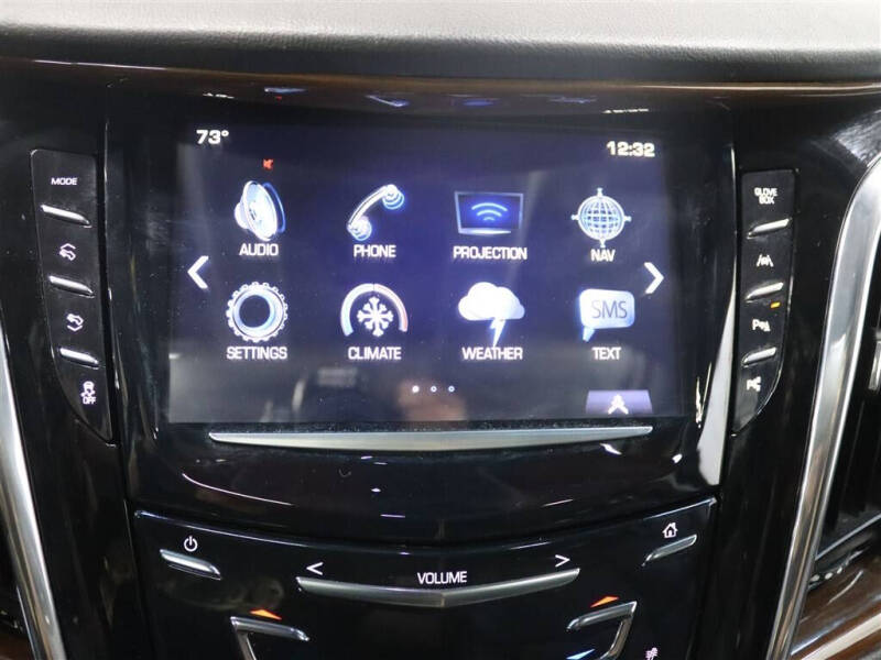 2018 Cadillac Escalade ESV Luxury