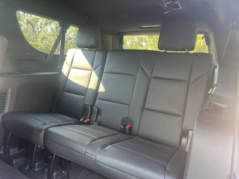 2025 Cadillac Escalade ESV Luxury