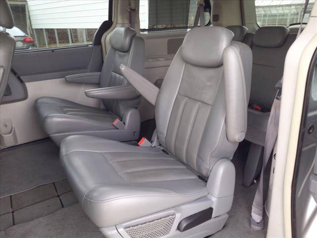 2009 Chrysler Town and Country for sale at Tri State Auto Sales in Cincinnati, OH