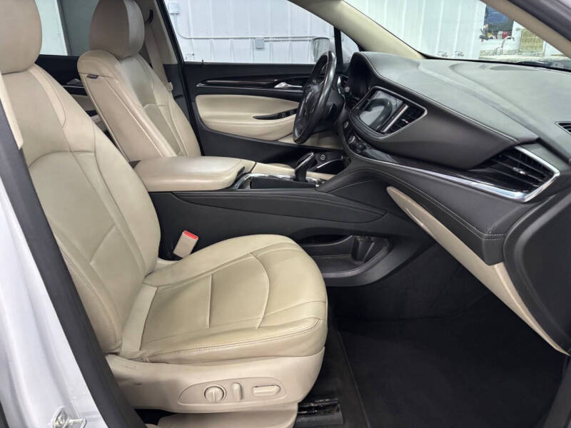 2020 Buick Enclave Essence