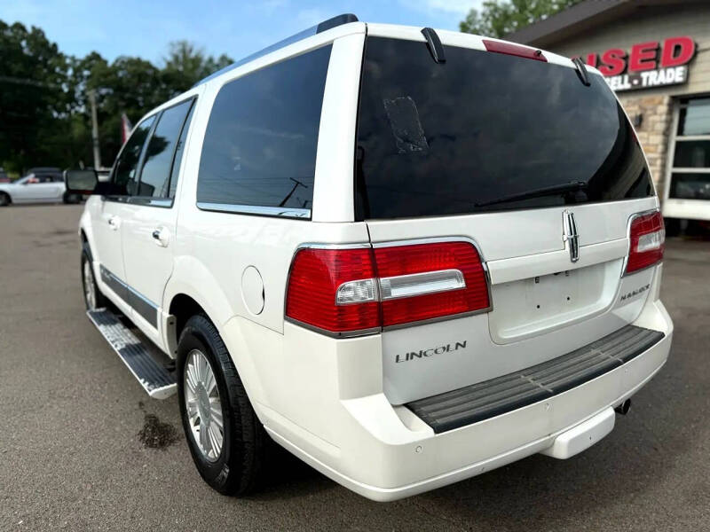 2011 Lincoln Navigator
